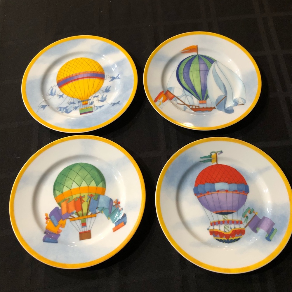 Williams Sonoma Montgolfiere Porcelain Plates